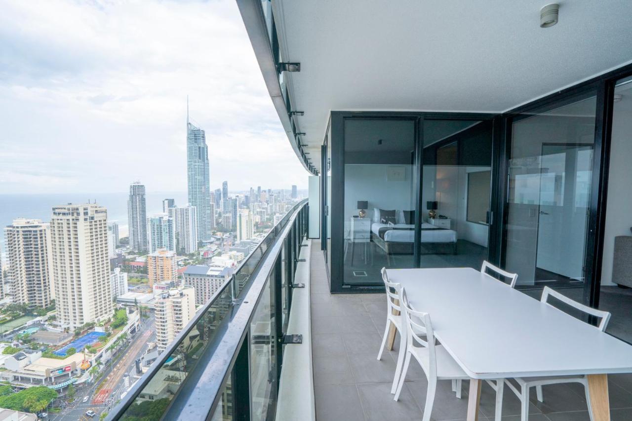 Circle On Cavill Apartment Gold Coast Exterior photo